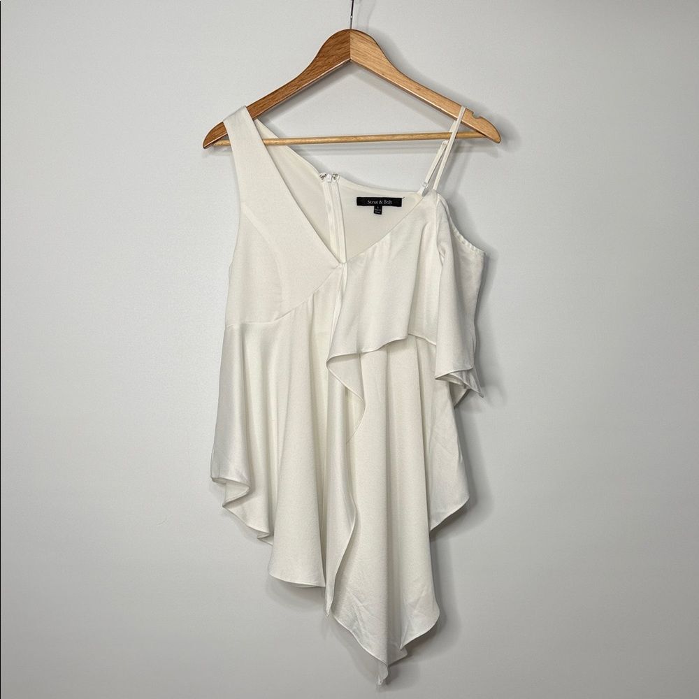 Strut & Bolt White Asymmetrical Top Size Small
